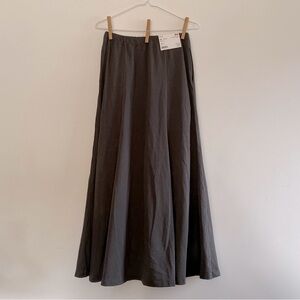 NWT Uniqlo Grey Flare Long Skirt with Pockets